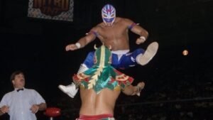 The Monday Night War 1×9